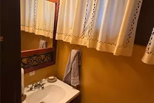 5025 Raymond Ave, Saint Louis, MO 63113 - Photo 13