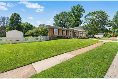 6339 Treehouse Trail, Saint Louis, MO 63129 - Photo 57