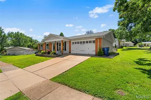 6339 Treehouse Trail, Saint Louis, MO 63129 - Photo 3