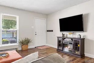 6339 Treehouse Trail, Saint Louis, MO 63129 - Photo 7