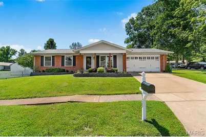 6339 Treehouse Trail, Saint Louis, MO 63129 - Photo 1