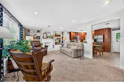 802 Barbara Place, Saint Charles, MO 63366 - Photo 5