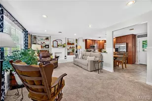 802 Barbara Pl, Saint Charles, MO 63366 - Photo 5