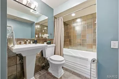 616 Plantmore Drive, Ferguson, MO 63135 - Photo 25