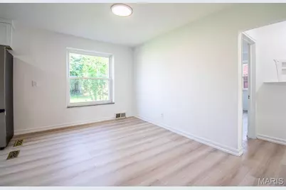 1036 Groby Road, University City, MO 63130 - Photo 9