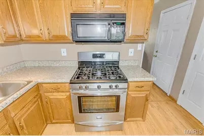 5661 Chalet Hill Drive, Saint Louis, MO 63129 - Photo 11