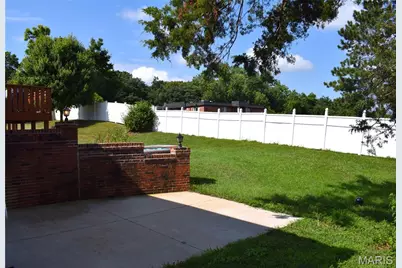 5661 Chalet Hill Drive, Saint Louis, MO 63129 - Photo 31