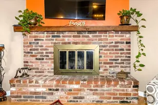 5661 Chalet Hill Dr, Saint Louis, MO 63129 - Photo 17