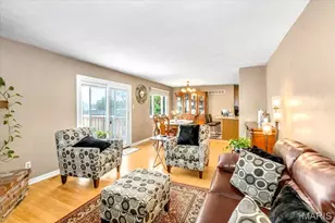 5661 Chalet Hill Dr, Saint Louis, MO 63129 - Photo 15
