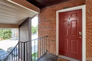 1937 Greenpoint Dr, Kirkwood, MO 63122 - Photo 33