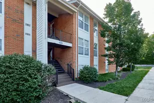 1937 Greenpoint Dr, Kirkwood, MO 63122 - Photo 15