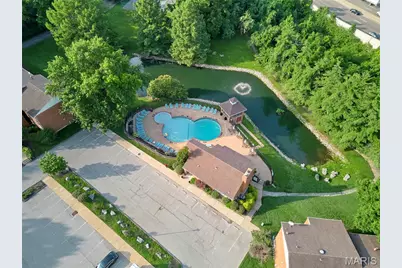1937 Greenpoint Drive #304, Kirkwood, MO 63122 - Photo 7