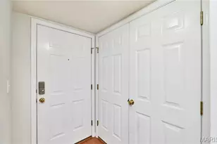 1937 Greenpoint Dr, Kirkwood, MO 63122 - Photo 19