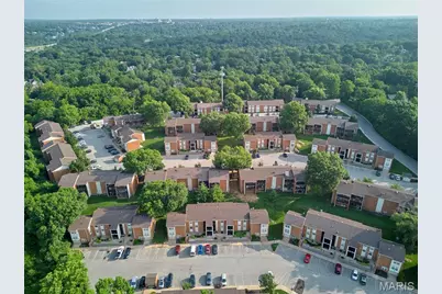 1937 Greenpoint Drive #304, Kirkwood, MO 63122 - Photo 9