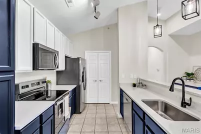 33 Kassebaum Lane #300, Saint Louis, MO 63129 - Photo 7