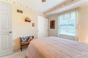 454 Lambeth Ln, Saint Louis, MO 63125 - Photo 15