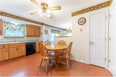 454 Lambeth Lane, Saint Louis, MO 63125 - Photo 13
