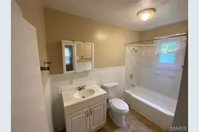 454 Northridge Drive, Riverview, MO 63137 - Photo 5