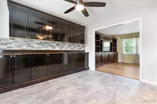 8 Canterbury Ct, Saint Charles, MO 63301 - Photo 9