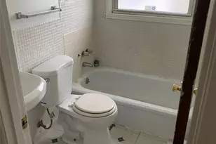244 Presley Dr, Saint Louis, MO 63137 - Photo 5