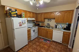 2752 Blackforest Dr, Saint Louis, MO 63129 - Photo 7