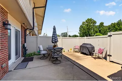 9191 Villaridge Court, Affton, MO 63123 - Photo 17