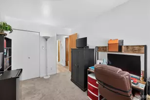 9191 Villaridge Ct, Affton, MO 63123 - Photo 13