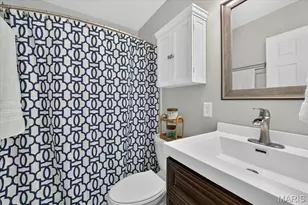 2004 Teresa Fields Ln, Lake Saint Louis, MO 63367 - Photo 9