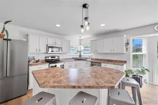 202 Wyndtrace Ct, Lake Saint Louis, MO 63367 - Photo 7