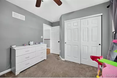 443 Jockeys Run, Wentzville, MO 63385 - Photo 5