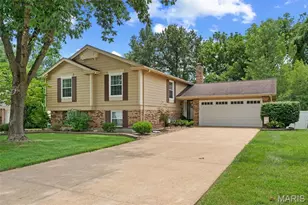 61 Crescent Hills Dr, Saint Peters, MO 63376 - Photo 3