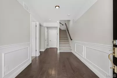 8013 Central Park Drive, Richmond Heights, MO 63117 - Photo 3