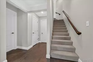 8013 Central Park Dr, Richmond Heights, MO 63117 - Photo 7