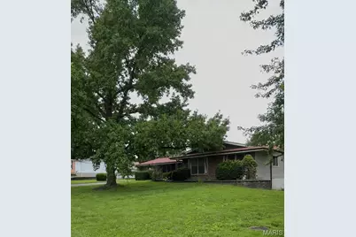 1203 Orchard Lakes Drive, Saint Louis, MO 63146 - Photo 1