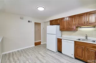 585 S Lafayette St, Florissant, MO 63031 - Photo 11