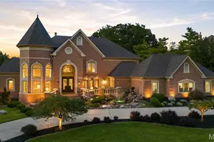 12947 Sunset Bluff Ct, Sunset Hills, MO 63127 - Photo 1