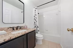 1366 Arbor Bluff Cir, Ballwin, MO 63021 - Photo 23