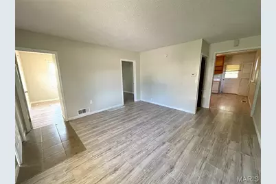 466 Bluff Drive, Saint Louis, MO 63137 - Photo 3
