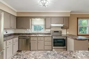 30261 Orchard Dr, Lebanon, MO 65536 - Photo 11