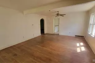 6932 Claremore Dr, Saint Louis, MO 63121 - Photo 5