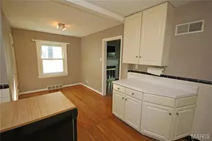 986 Woodbine Dr, Crestwood, MO 63126 - Photo 5