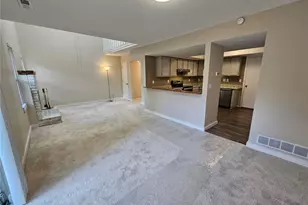 17097 Sandalwood Creek Dr, Wildwood, MO 63038 - Photo 5