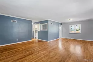 745 W Oak Dr, Glendale, MO 63122 - Photo 7