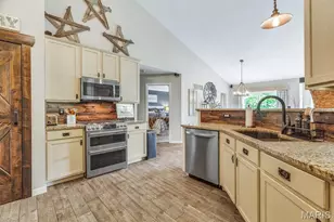 1113 Talbridge Way, Saint Charles, MO 63303 - Photo 13