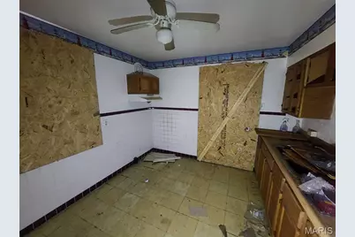 10065 Stimson Drive, Saint Louis, MO 63137 - Photo 13