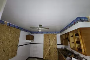 10065 Stimson Dr, Saint Louis, MO 63137 - Photo 17