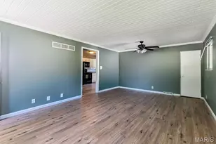 1217 Clearview Dr, Saint Charles, MO 63303 - Photo 7
