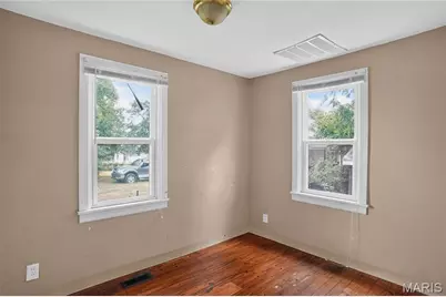 2142 Penfield Avenue, Vinita Park, MO 63114 - Photo 13