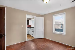 2142 Penfield Ave, Vinita Park, MO 63114 - Photo 9