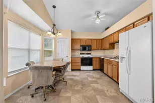 7 Cornwallis Ct, O'Fallon, MO 63368 - Photo 7